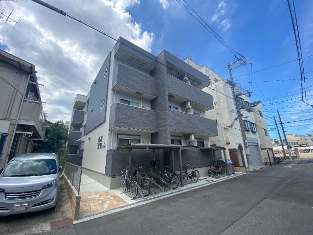 8611943/建物外観